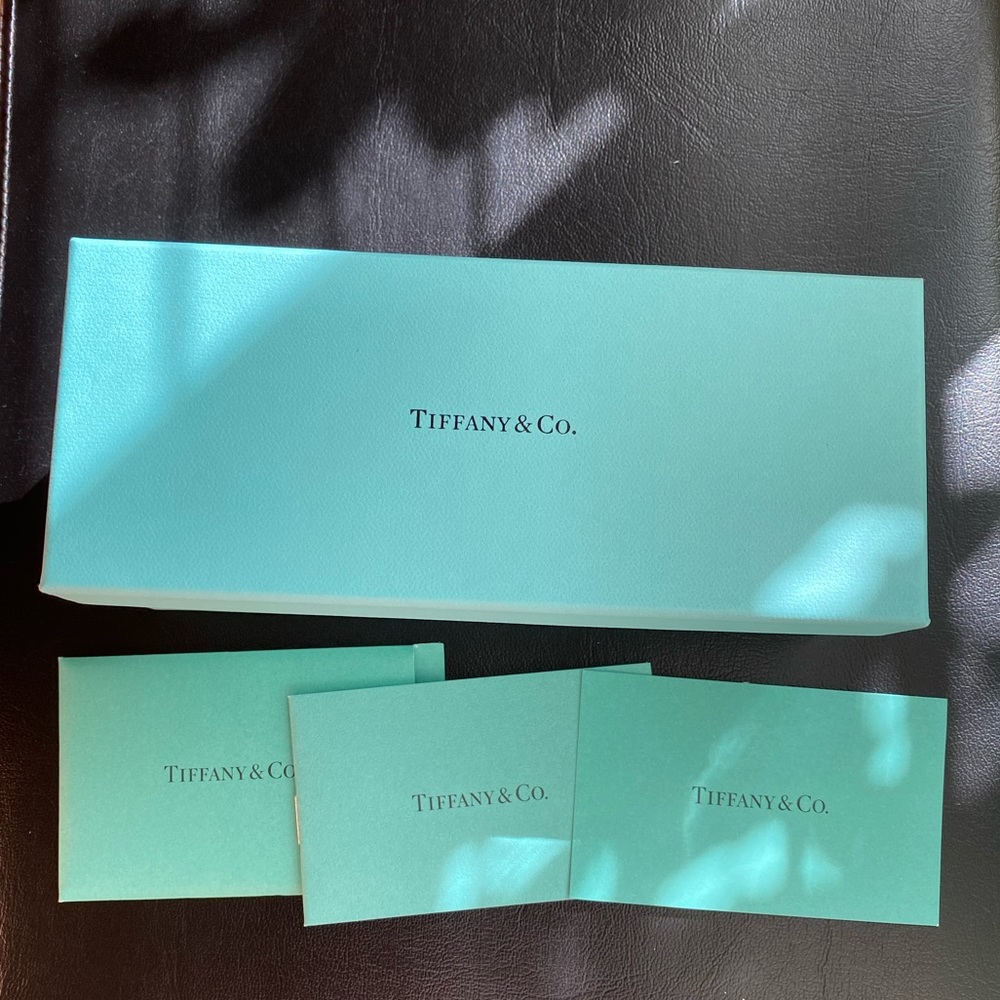 Tiffany glasses box with authentication cartificate.